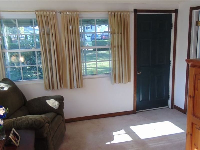 34090 Roberts Road, Eastlake, OH 44095 Photo 22