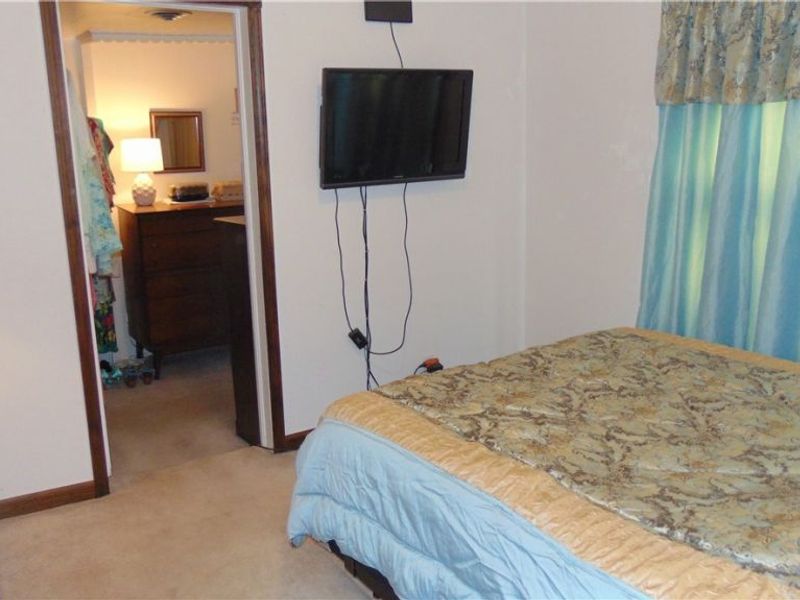 34090 Roberts Road, Eastlake, OH 44095 Photo 27
