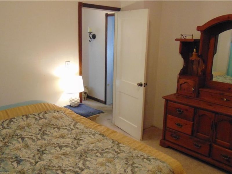 34090 Roberts Road, Eastlake, OH 44095 Photo 28