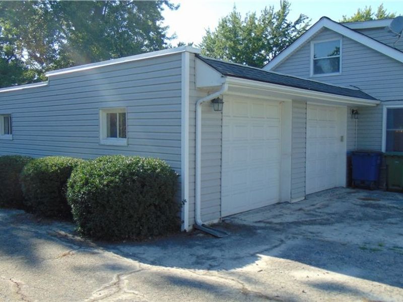 34090 Roberts Road, Eastlake, OH 44095 Photo 9