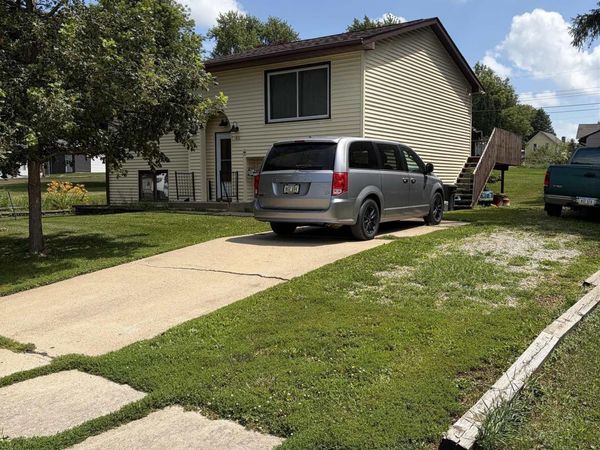 416 Spring Street, Grinnell, IA 50112