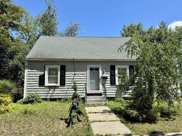 73 Prentice St, Springfield, MA 01104