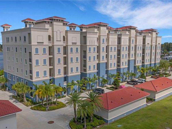 505 TAMIAMI TRAIL N, Unit 501, VENICE, FL 34285