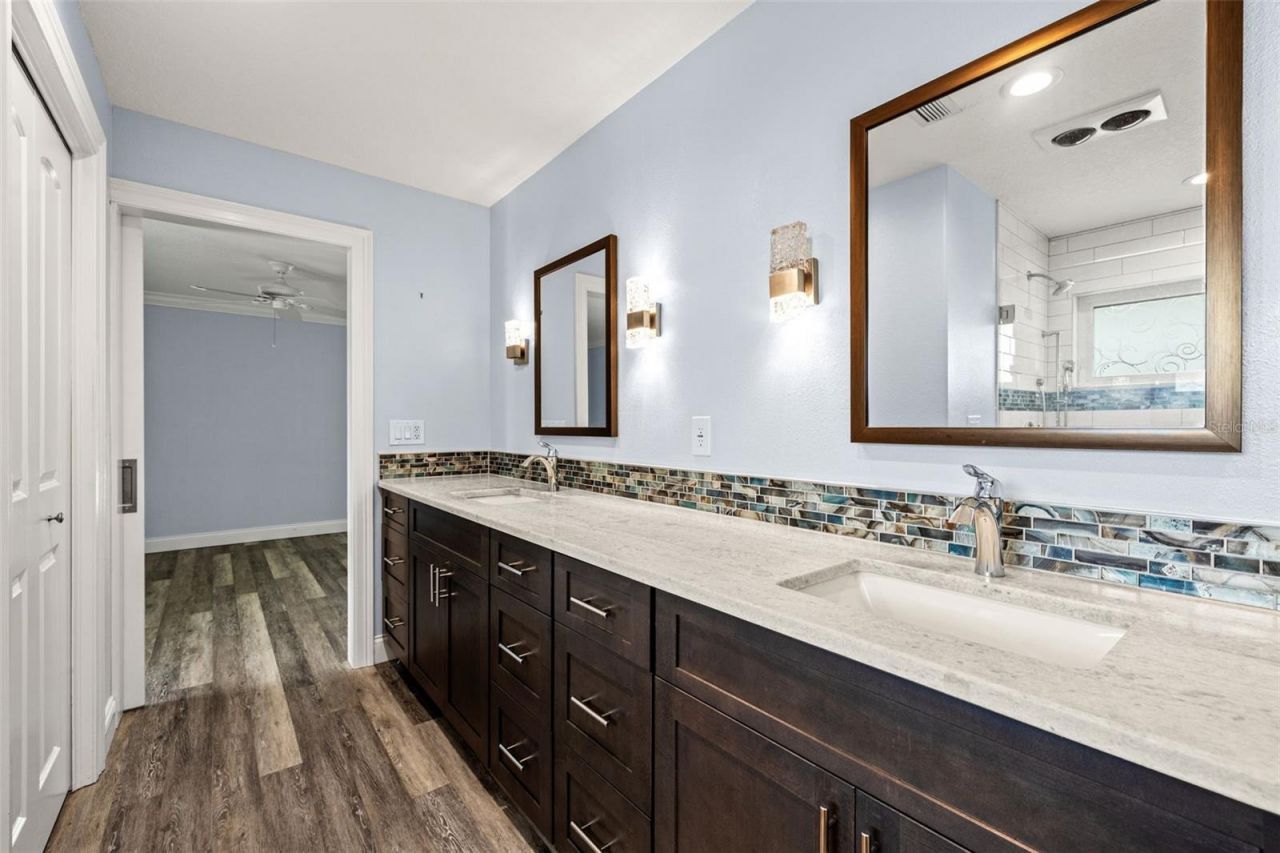 2942 Clubhouse Drive W, Clearwater, FL 33761 Photo