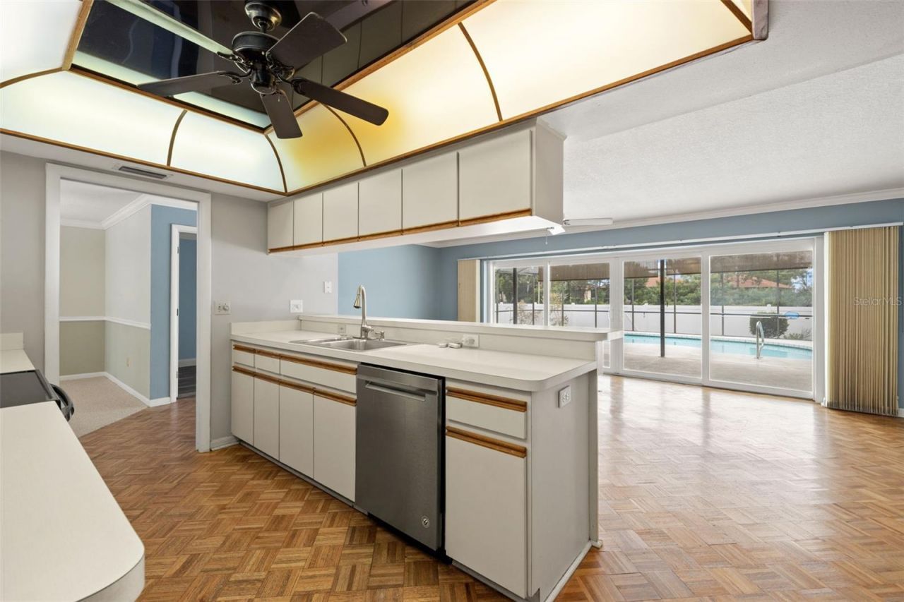 2942 Clubhouse Drive W, Clearwater, FL 33761 Photo