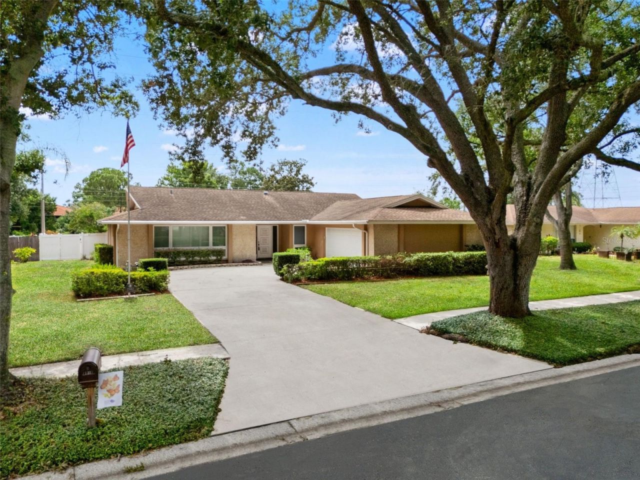2942 Clubhouse Drive W, Clearwater, FL 33761 Photo