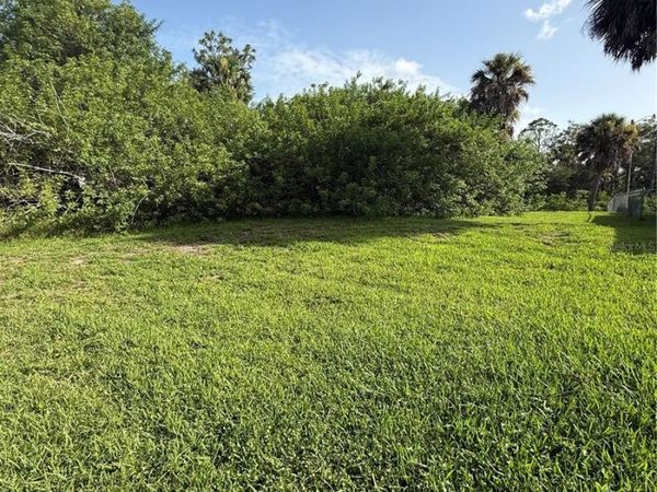 515 RAMBLEWOOD STREET , PORT CHARLOTTE, FL 33953