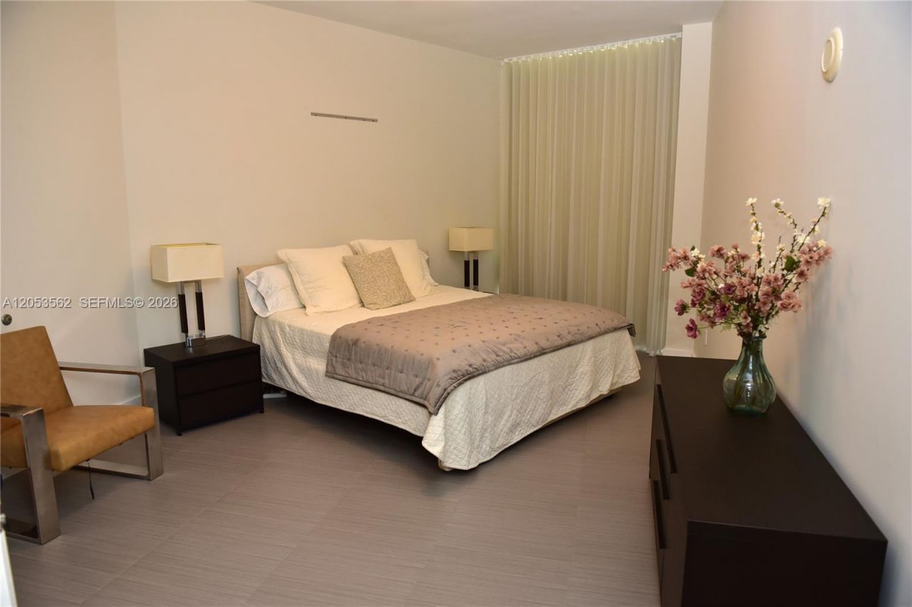 15811 Collins Ave , Unit 2905, Sunny Isles Beach, FL 33160 Photo