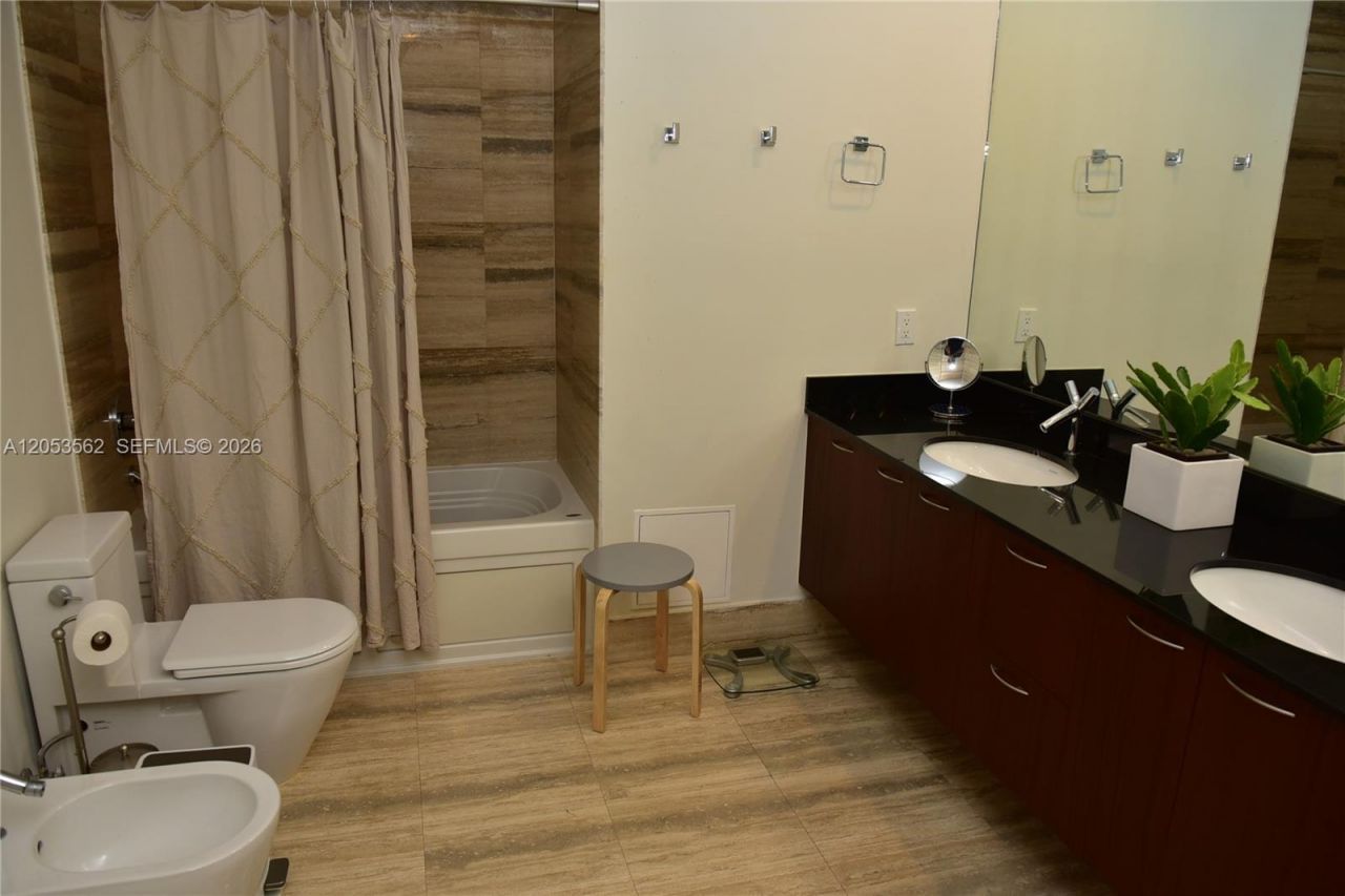 15811 Collins Ave , Unit 2905, Sunny Isles Beach, FL 33160 Photo