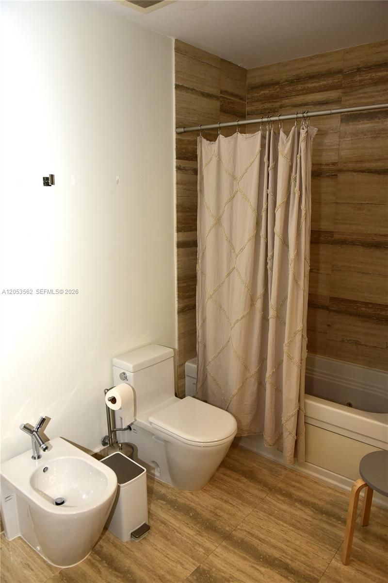 15811 Collins Ave , Unit 2905, Sunny Isles Beach, FL 33160 Photo