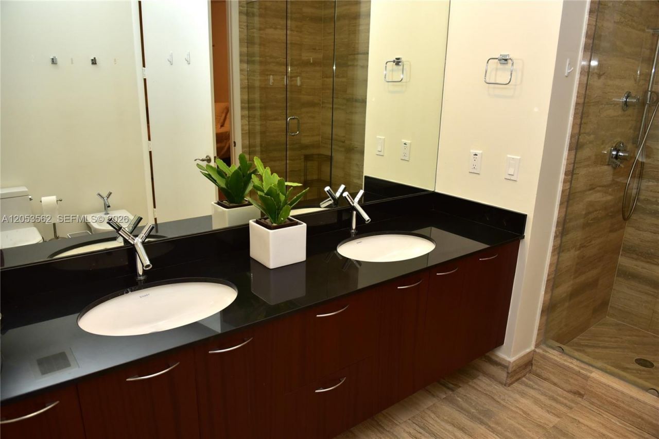 15811 Collins Ave , Unit 2905, Sunny Isles Beach, FL 33160 Photo