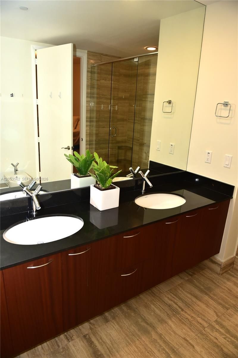 15811 Collins Ave , Unit 2905, Sunny Isles Beach, FL 33160 Photo