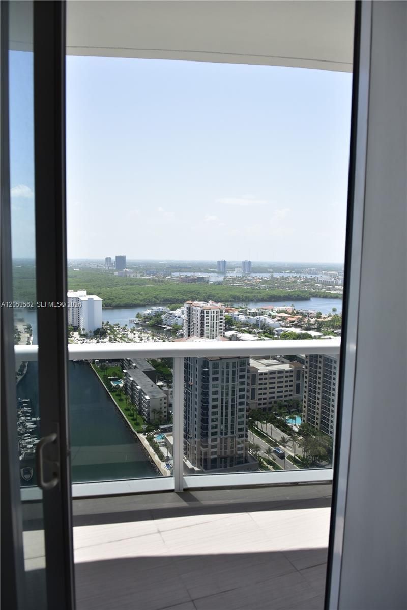 15811 Collins Ave , Unit 2905, Sunny Isles Beach, FL 33160 Photo