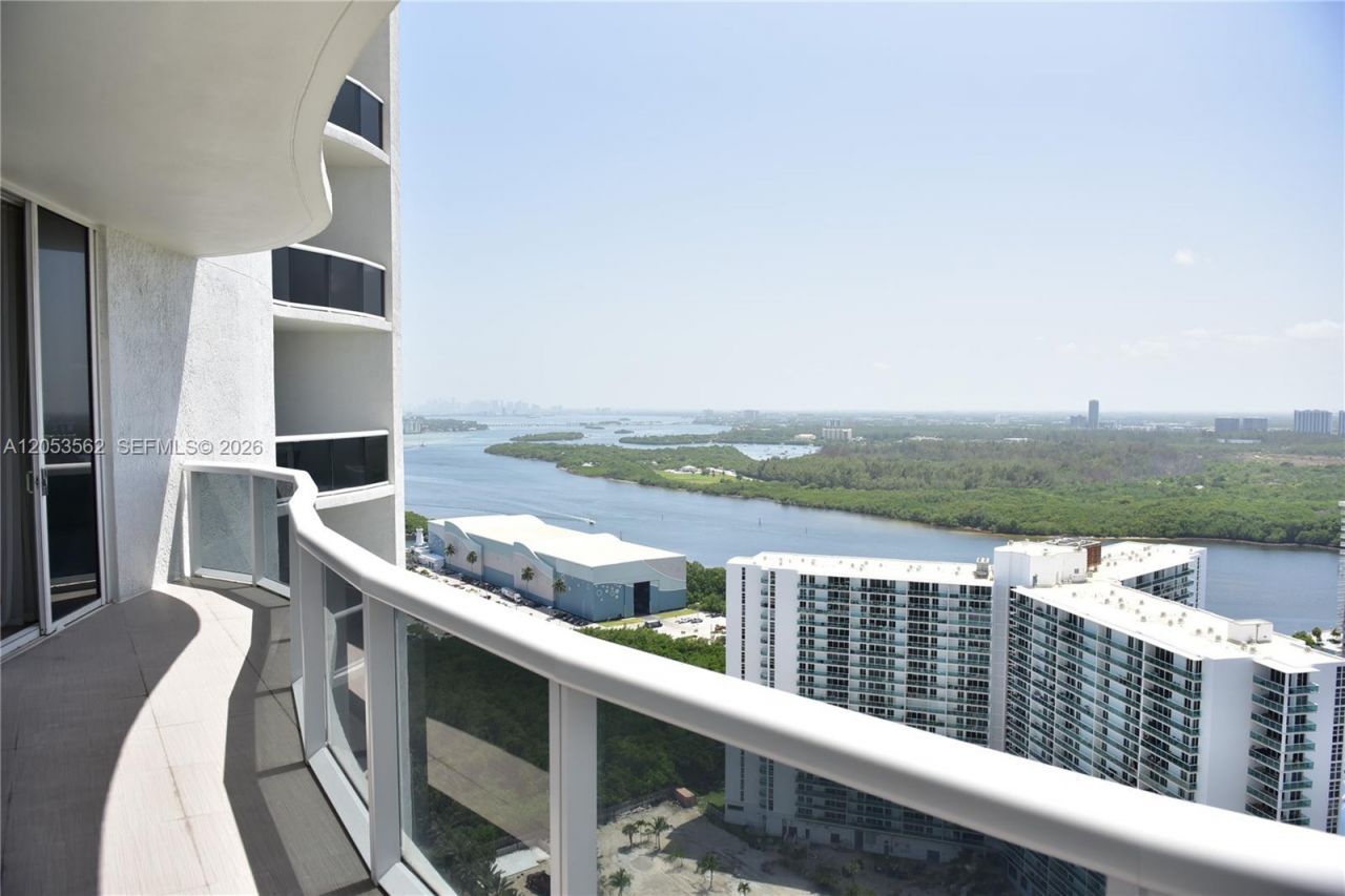 15811 Collins Ave , Unit 2905, Sunny Isles Beach, FL 33160 Photo