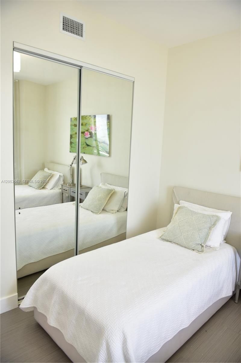15811 Collins Ave , Unit 2905, Sunny Isles Beach, FL 33160 Photo