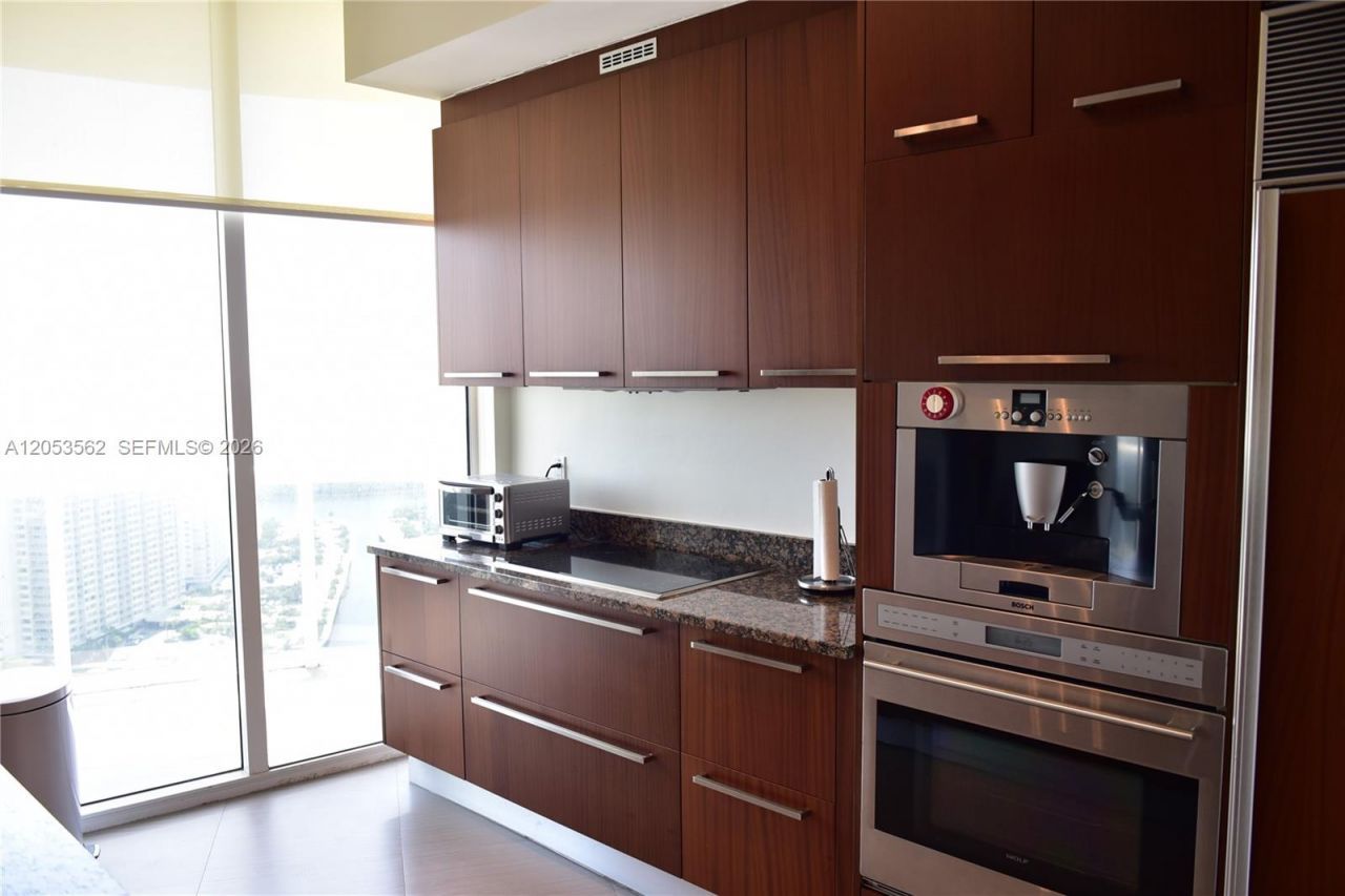 15811 Collins Ave , Unit 2905, Sunny Isles Beach, FL 33160 Photo