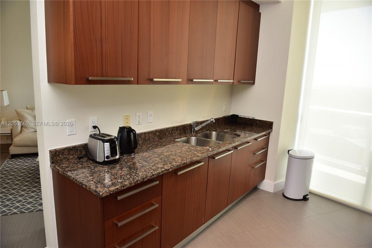 15811 Collins Ave , Unit 2905, Sunny Isles Beach, FL 33160 Photo