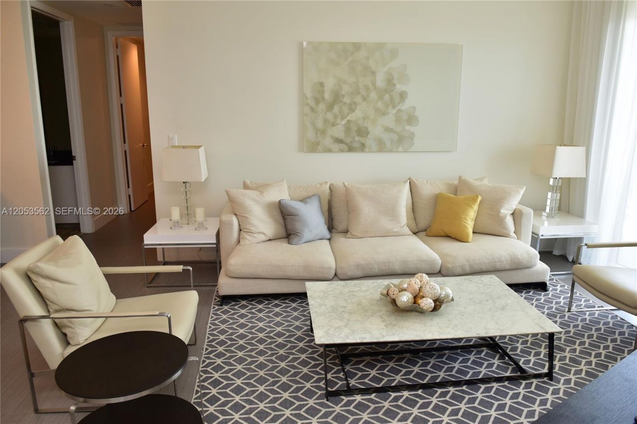 15811 Collins Ave , Unit 2905, Sunny Isles Beach, FL 33160 Photo