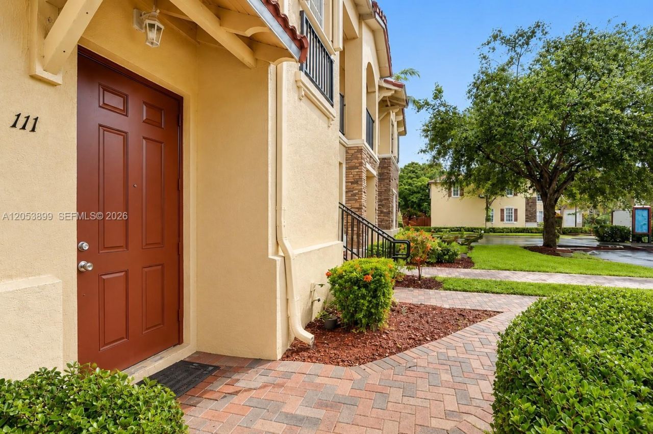 1485 NE 33rd Rd, Unit 111-1, Homestead, FL 33033 Photo