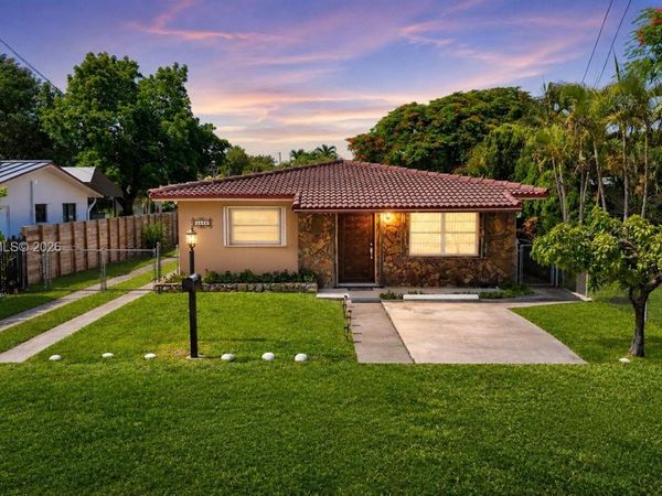 6560 SW 34th St , Miami, FL 33155