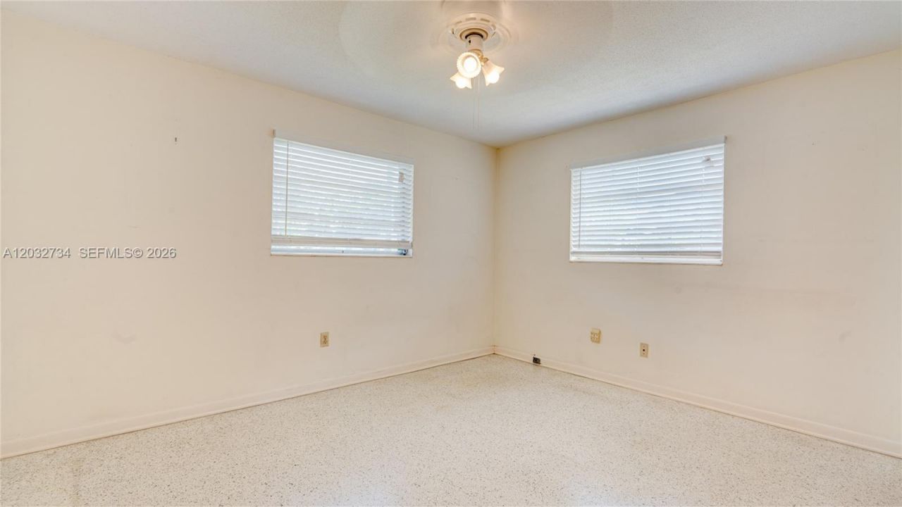 6560 SW 34th St, Miami, FL 33155 Photo