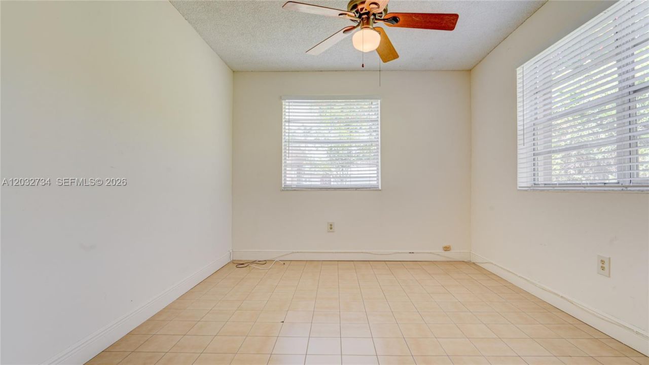 6560 SW 34th St, Miami, FL 33155 Photo