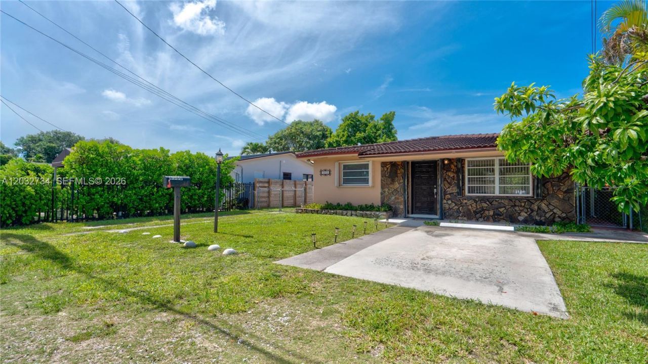 6560 SW 34th St, Miami, FL 33155 Photo