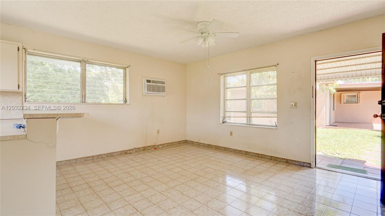6560 SW 34th St, Miami, FL 33155 Photo