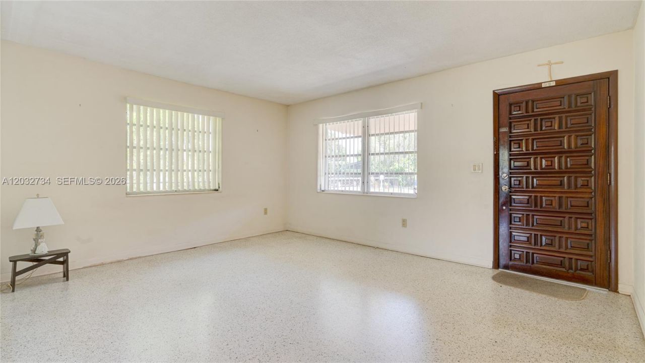 6560 SW 34th St, Miami, FL 33155 Photo