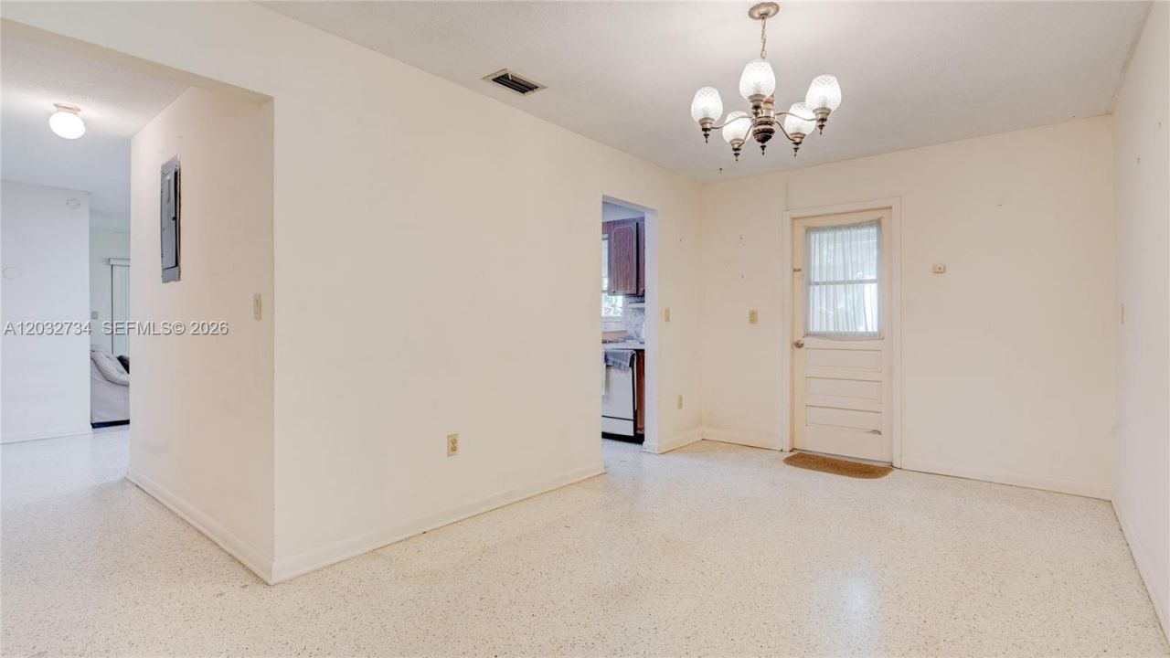 6560 SW 34th St, Miami, FL 33155 Photo