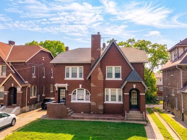 2727 Stratford Avenue, Cincinnati, OH 45220