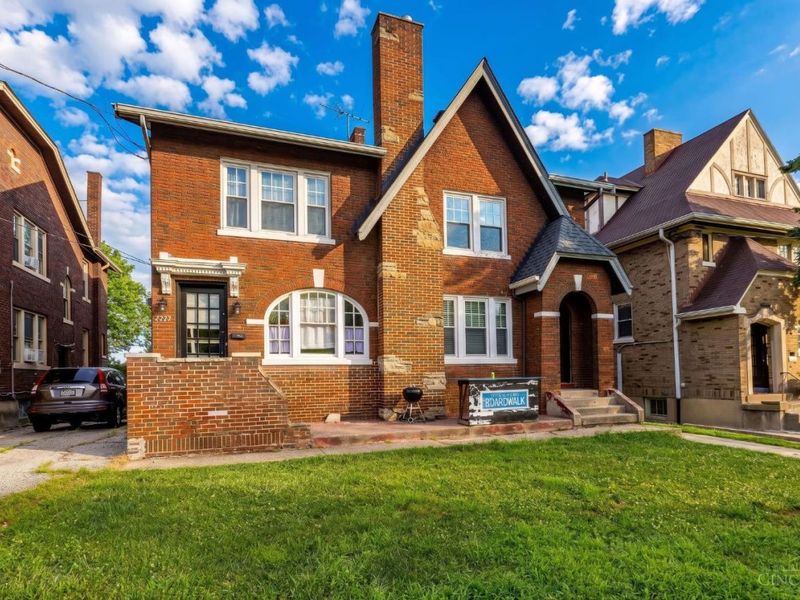 2727 Stratford Avenue, Cincinnati, OH 45220 Photo 3