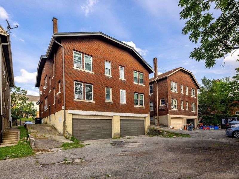 2727 Stratford Avenue, Cincinnati, OH 45220 Photo 6