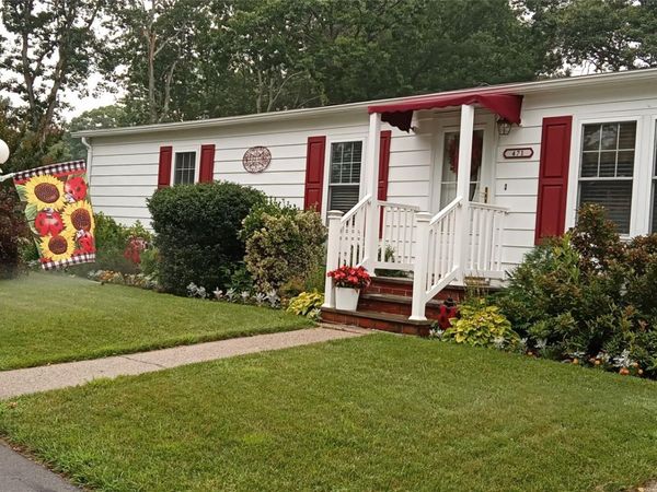 1661 OLD COUNTRY RD , Unit 471, Riverhead, NY 11901