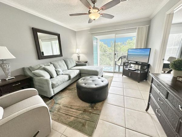 4274 Calinda Lane, Unit 243, Niceville, FL 32578