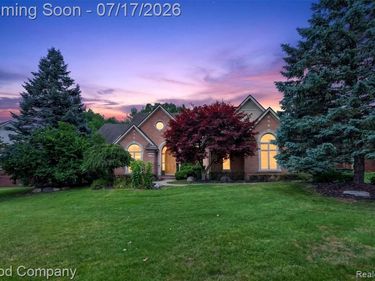6698 Carlyle Court, West Bloomfield Twp, MI 48322