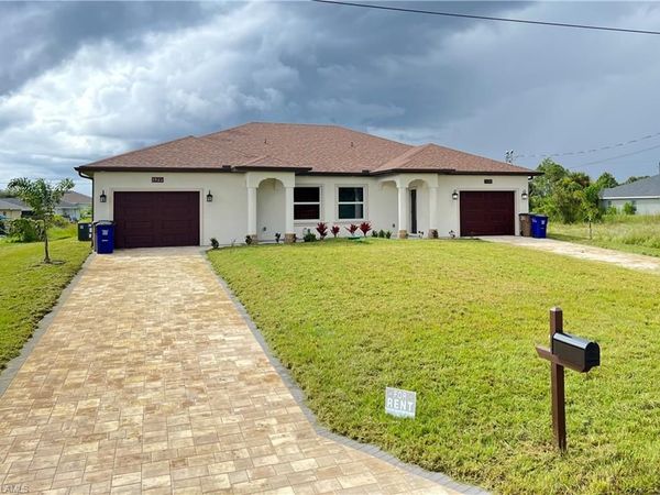 1520/1522 Gretchen AVE S, LEHIGH ACRES, FL 33973