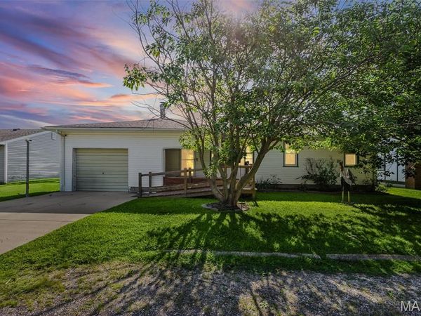 412 Rose Avenue , South Roxana, IL 62087