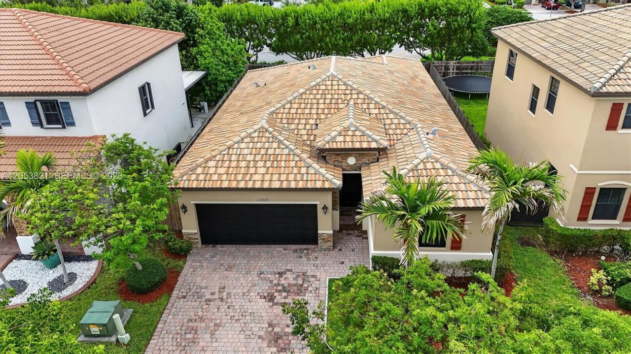 11509 SW 238 Terrace , Miami, FL 33032 Photo