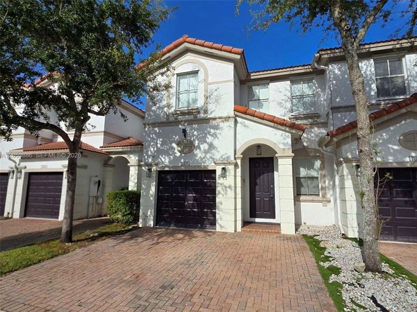 7831 NW 107th Ct , Doral, FL 33178