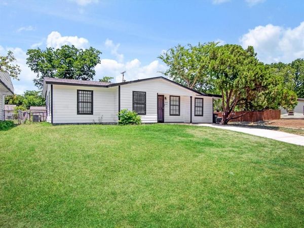 3700 Griggs Avenue , Fort Worth, TX 76119