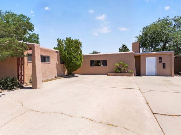 4004 Van Buren Street NE, Albuquerque, NM 87110