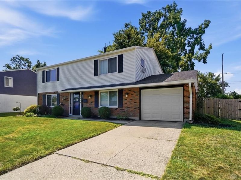 7146 Mandrake Drive, Huber Heights, OH 45424 Photo 3
