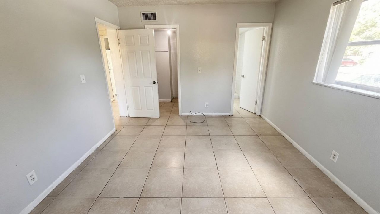 200 Croton Avenue, Unit 111, Lantana, FL 33462 Photo