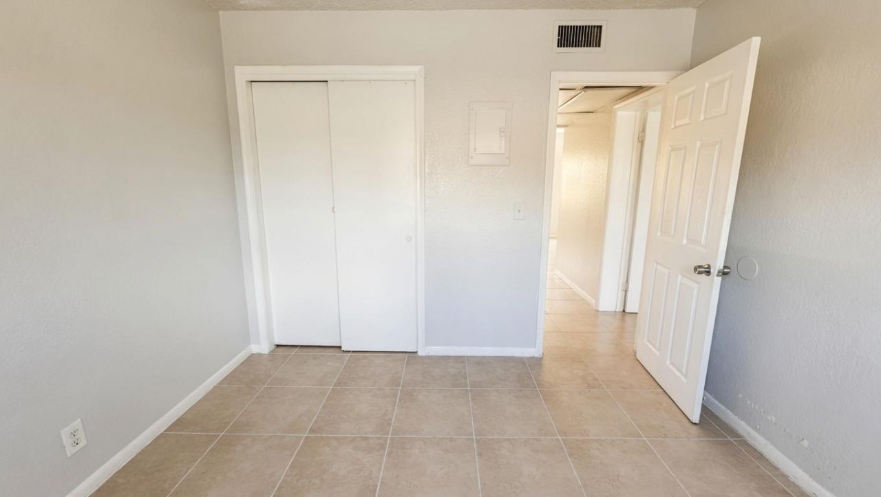 200 Croton Avenue, Unit 111, Lantana, FL 33462 Photo