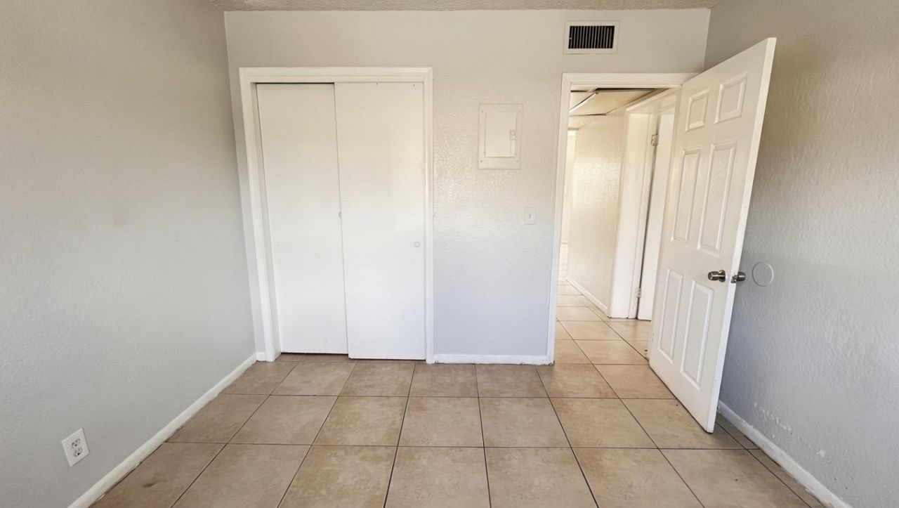 200 Croton Avenue, Unit 111, Lantana, FL 33462 Photo