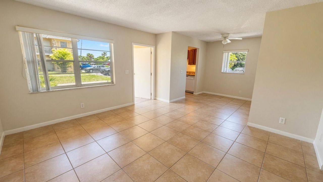 200 Croton Avenue, Unit 111, Lantana, FL 33462 Photo