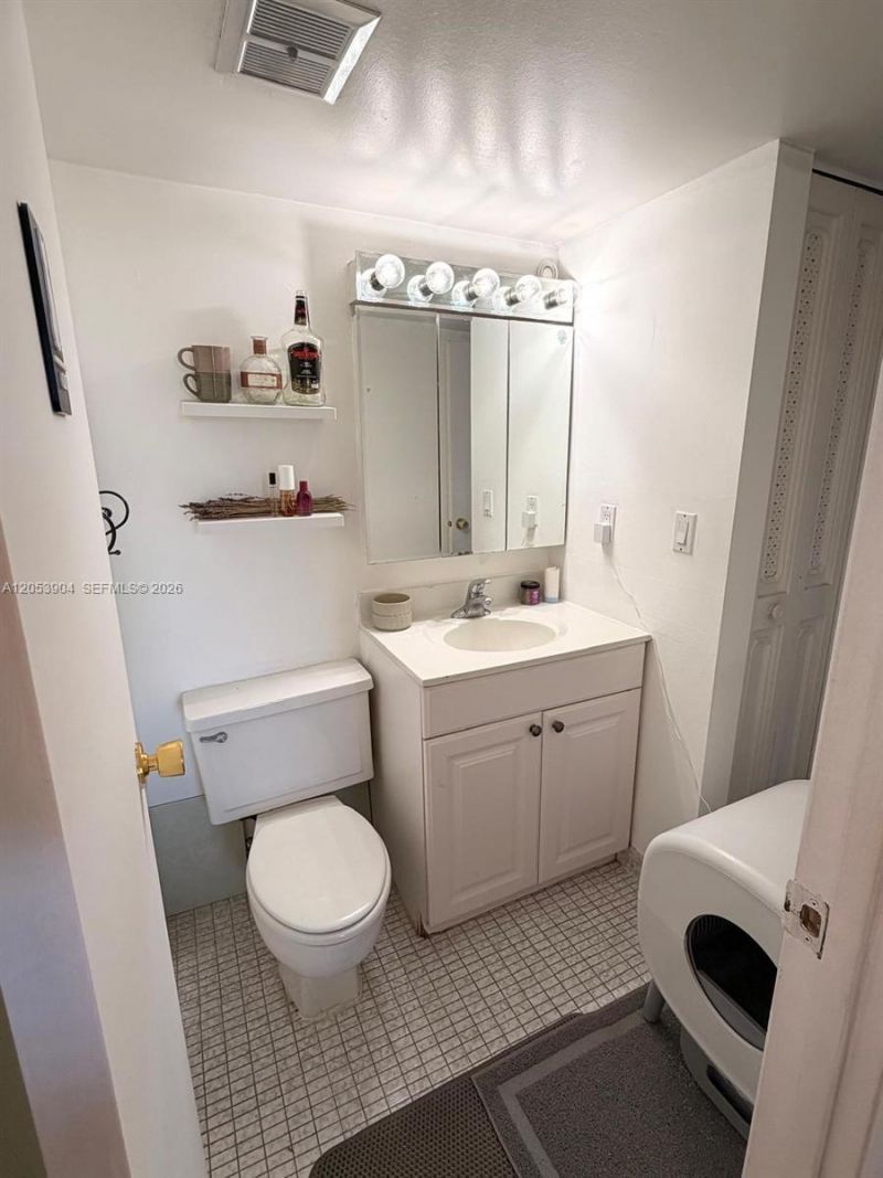 3475 N Country Club Dr , Unit 603, Aventura, FL 33180 Photo