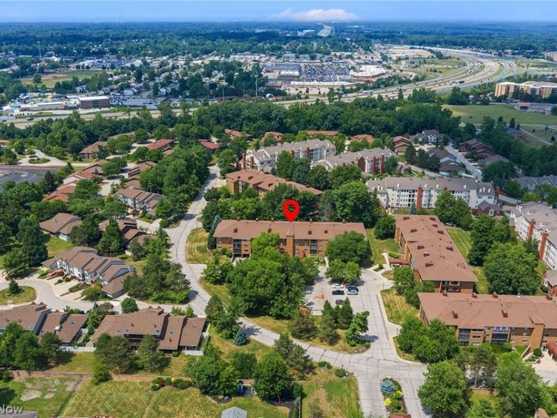 140 Fox Hollow Drive, Unit 203C, Mayfield Heights, OH 44124 Photo 49