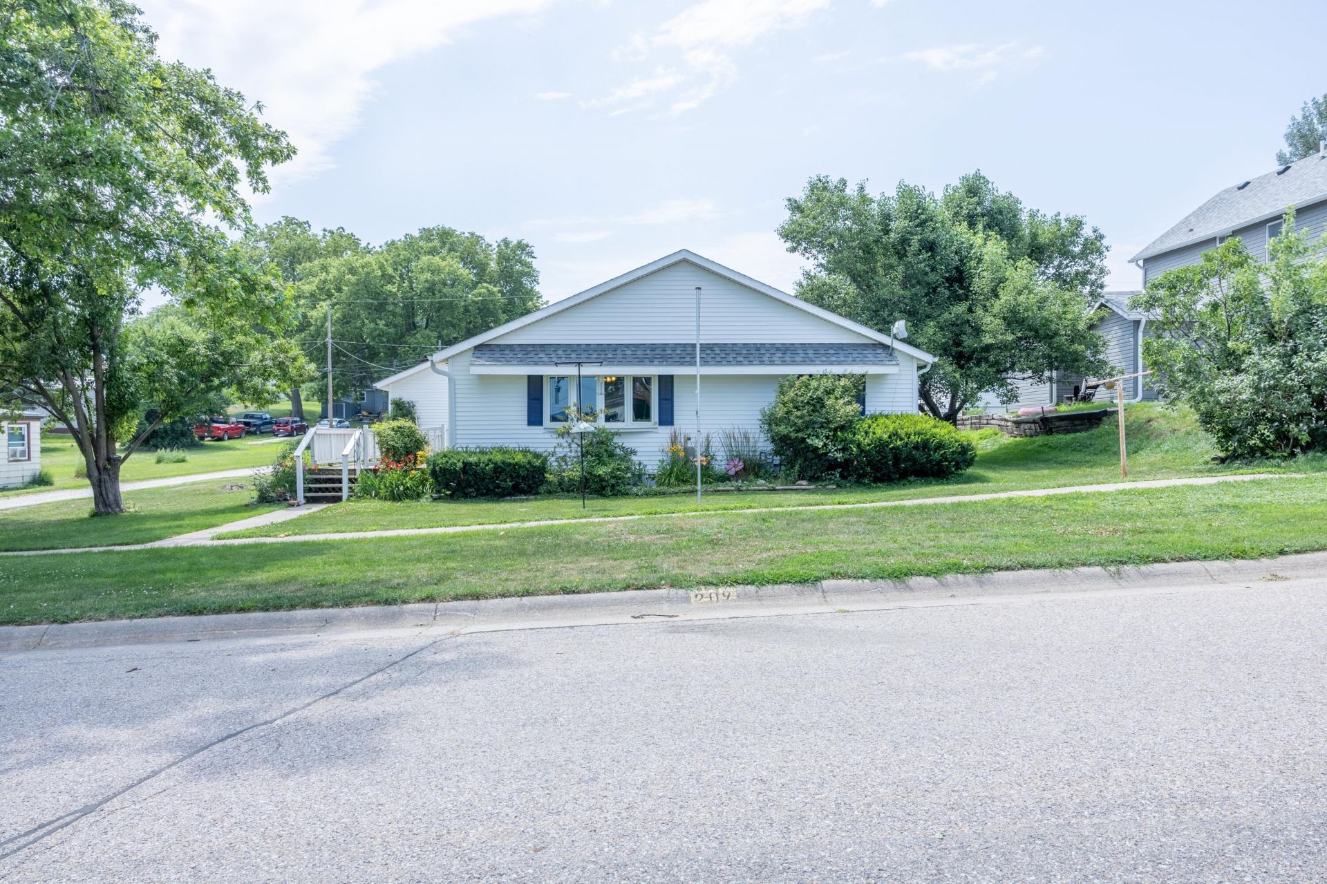 209 Park Street, Minden, IA 51553 Main Photo